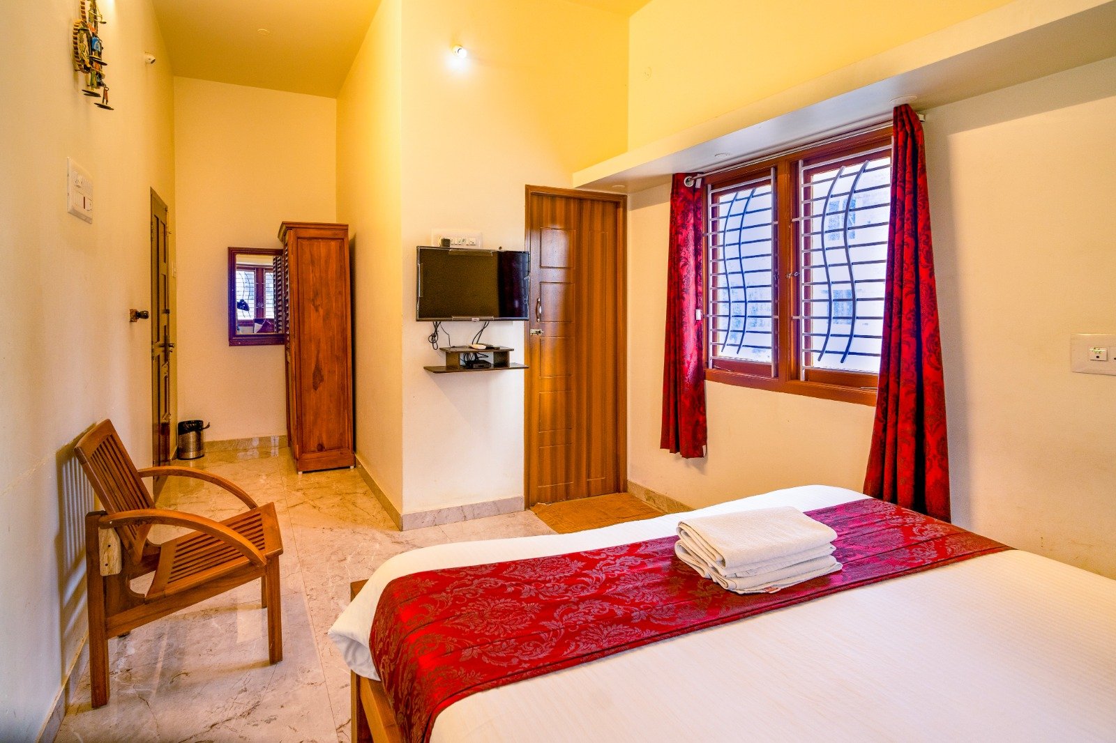 Deluxe Double Bed AC (Ground Floor)